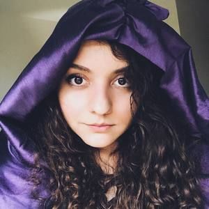 Meet your Posher, Clarissa